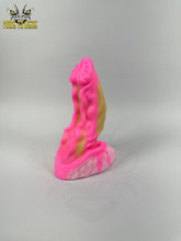 Load image into Gallery viewer, ODDBALL** Small Erect Bask, Soft 00-30 Firmness, Cake Drip
