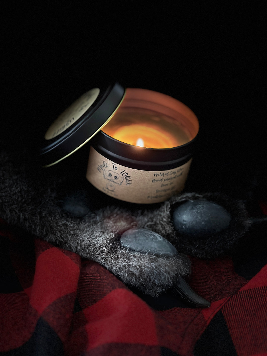 Made To Whiff Candles- Woof Daddy (Leather & Sweet Tobacco)